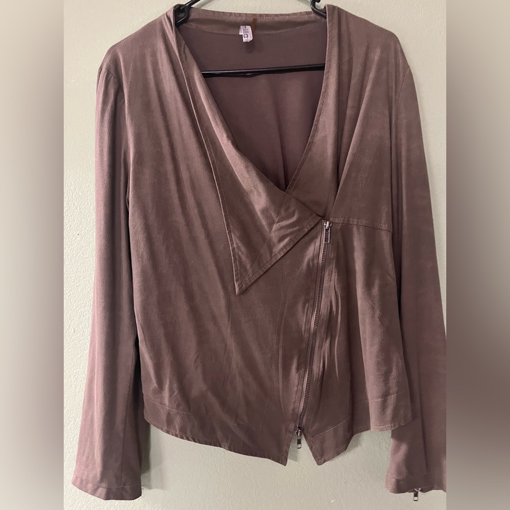 Zip up over shirt